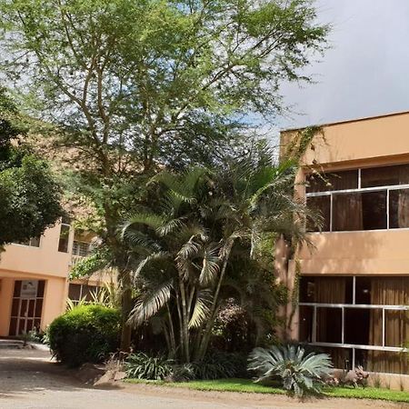 Mwiluzi Motel Ltd Lusaka Kültér fotó