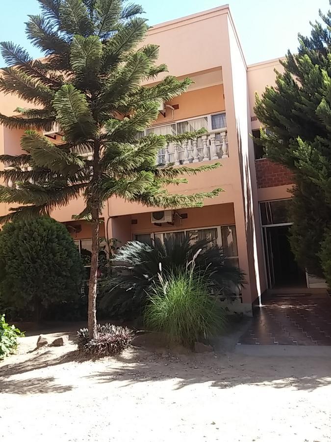 Mwiluzi Motel Ltd Lusaka Kültér fotó