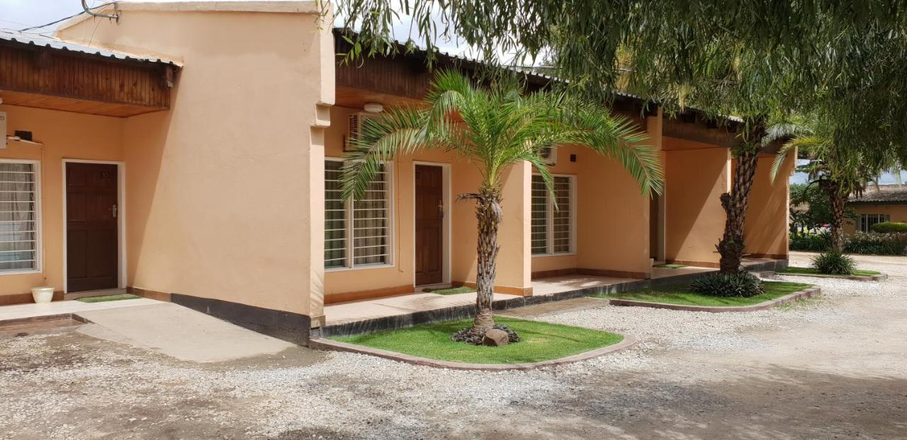 Mwiluzi Motel Ltd Lusaka Kültér fotó