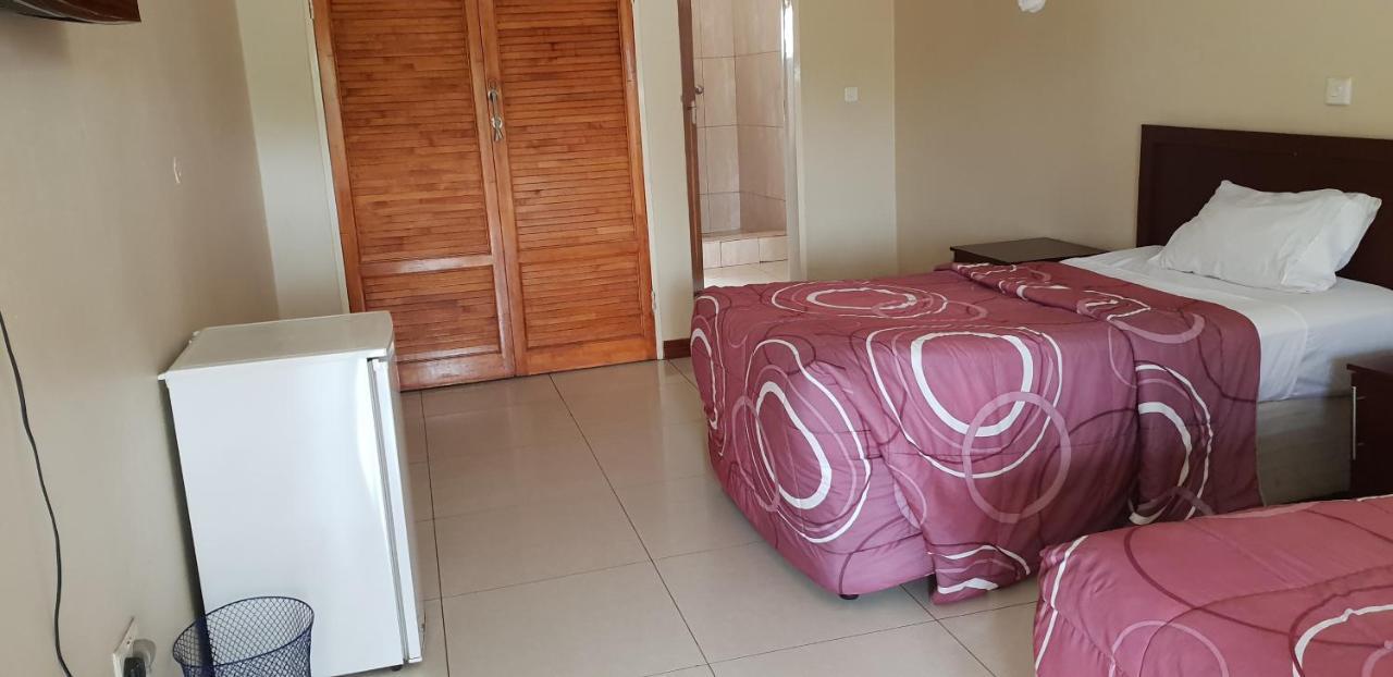 Mwiluzi Motel Ltd Lusaka Kültér fotó