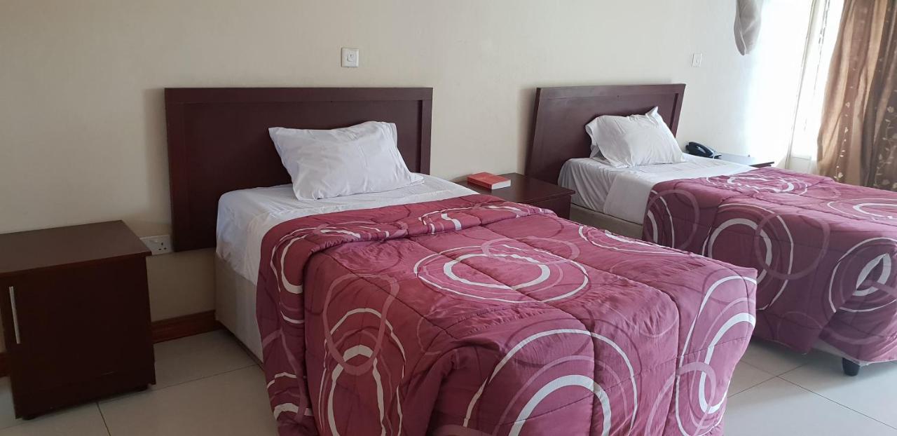 Mwiluzi Motel Ltd Lusaka Kültér fotó